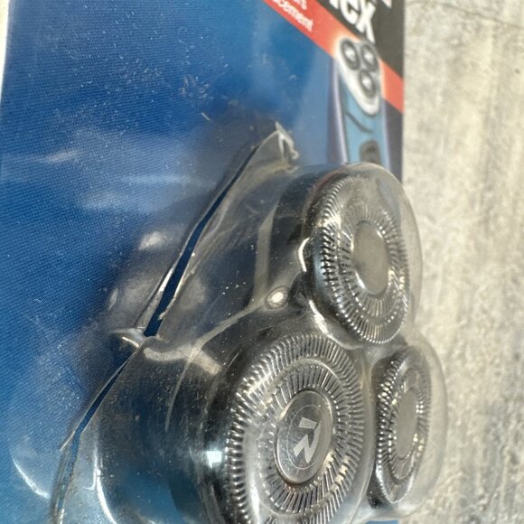 Remington MicroFlex Replacement Heads and Cutters SP-16 NOS Open Box New - Picture 4 of 7